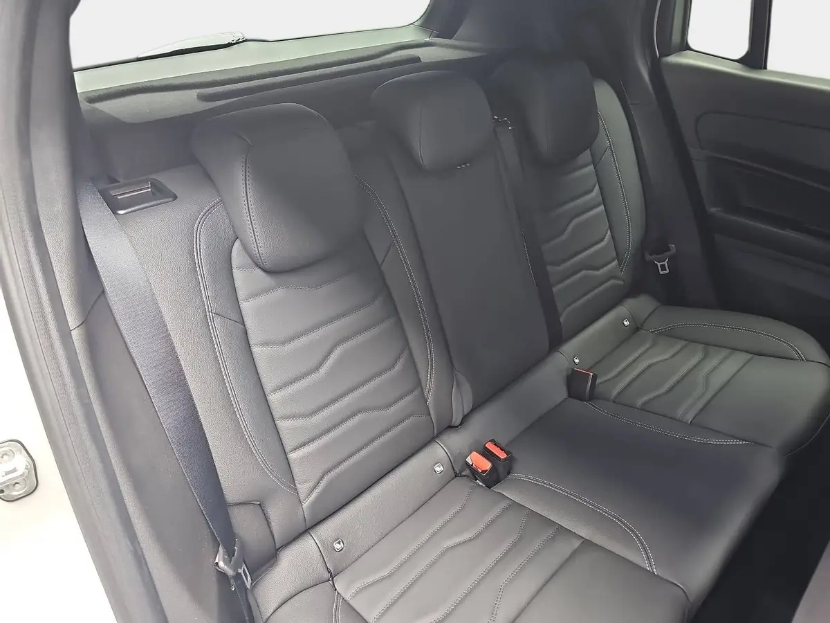 JEEP AVENGER FÖRDERFÄHIG ELEKTRO SUMMIT MJ26 LEDERSITZE INFOTAINMENT & KOMFORTPAKET