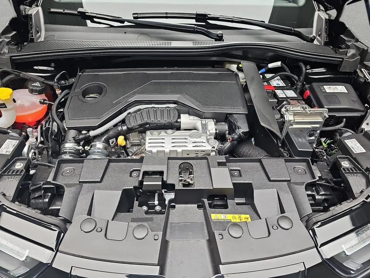 ALFA ROMEO JUNIOR IBRIDA Q4 1.2 VGT 48V-HYBRID 21KW SPORT SPECIALE