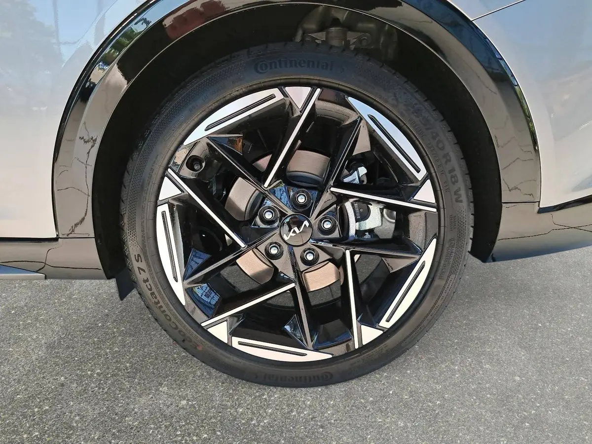 KIA K4 SW 1.6 T-GDI 180 PS DCT7 GT-LINE MJ26 DW-PARK-PRO SITZ SOUND DESIGN GLASDACH