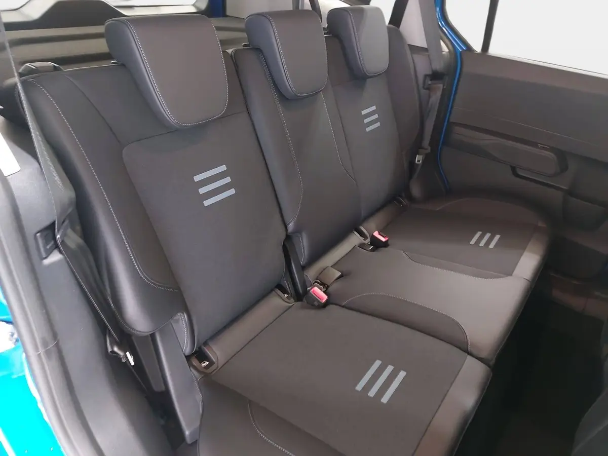 FORD TOURNEO COURIER 1.0 EB AUT. ACTIVE NAVI+ACC+WINTER+SPUR+KAMERA+LM