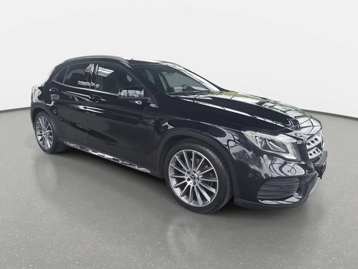 MERCEDES-BENZ GLA 250 AUTO. AMG LINE 4MATIC NAVI