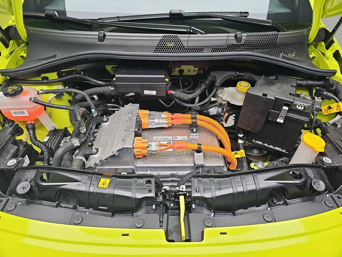 ABARTH 500 E TURISMO+ LED + NAVI + APPLE CARPLAY