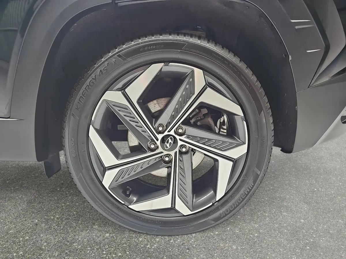 HYUNDAI TUCSON 1.6 T-GDI PHEV TREND 4WD ACC LM19