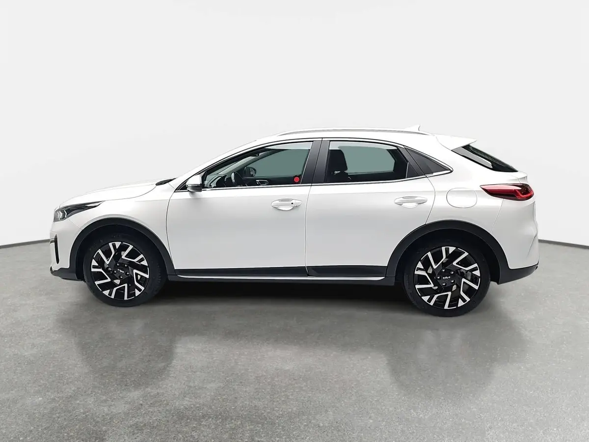 KIA XCEED 1.5 T-GDI DCT SPIRIT XCLUSIVE LED GRA WINTER AHK