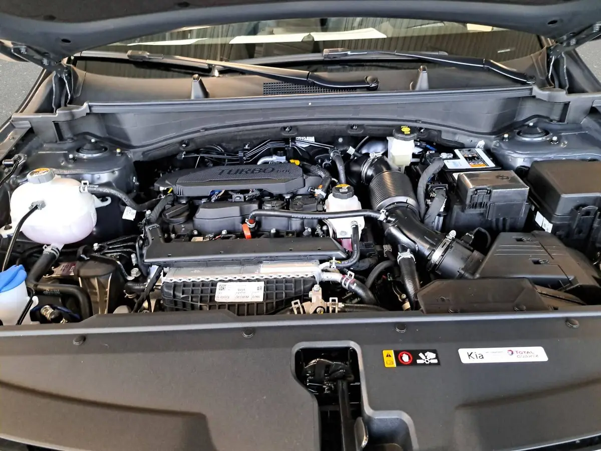 KIA SPORTAGE 1.6 T-GDI 150 2WD DCT SPIRIT MJ26 GLASDACH DRIVEWISE SOUND