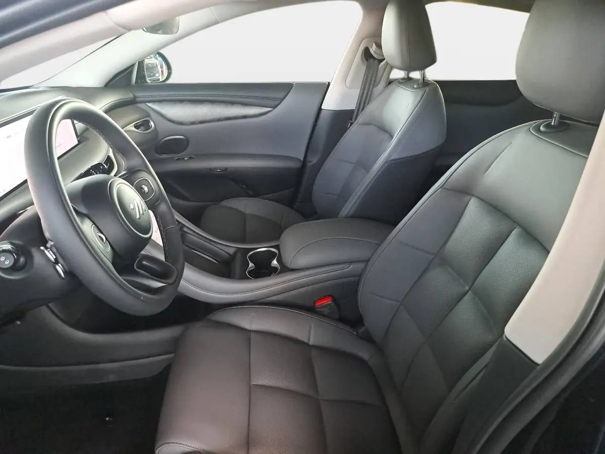 MG ANDERE EV 100 KWH MY26 PREMIUM