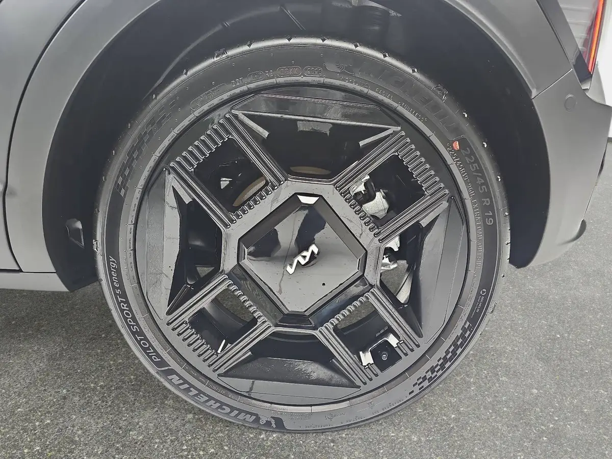 KIA EV2 61.0 KWH BLACK LINE MJ27 4SITZE DRIVEWISE-PARK KOMFORT GLASDACH