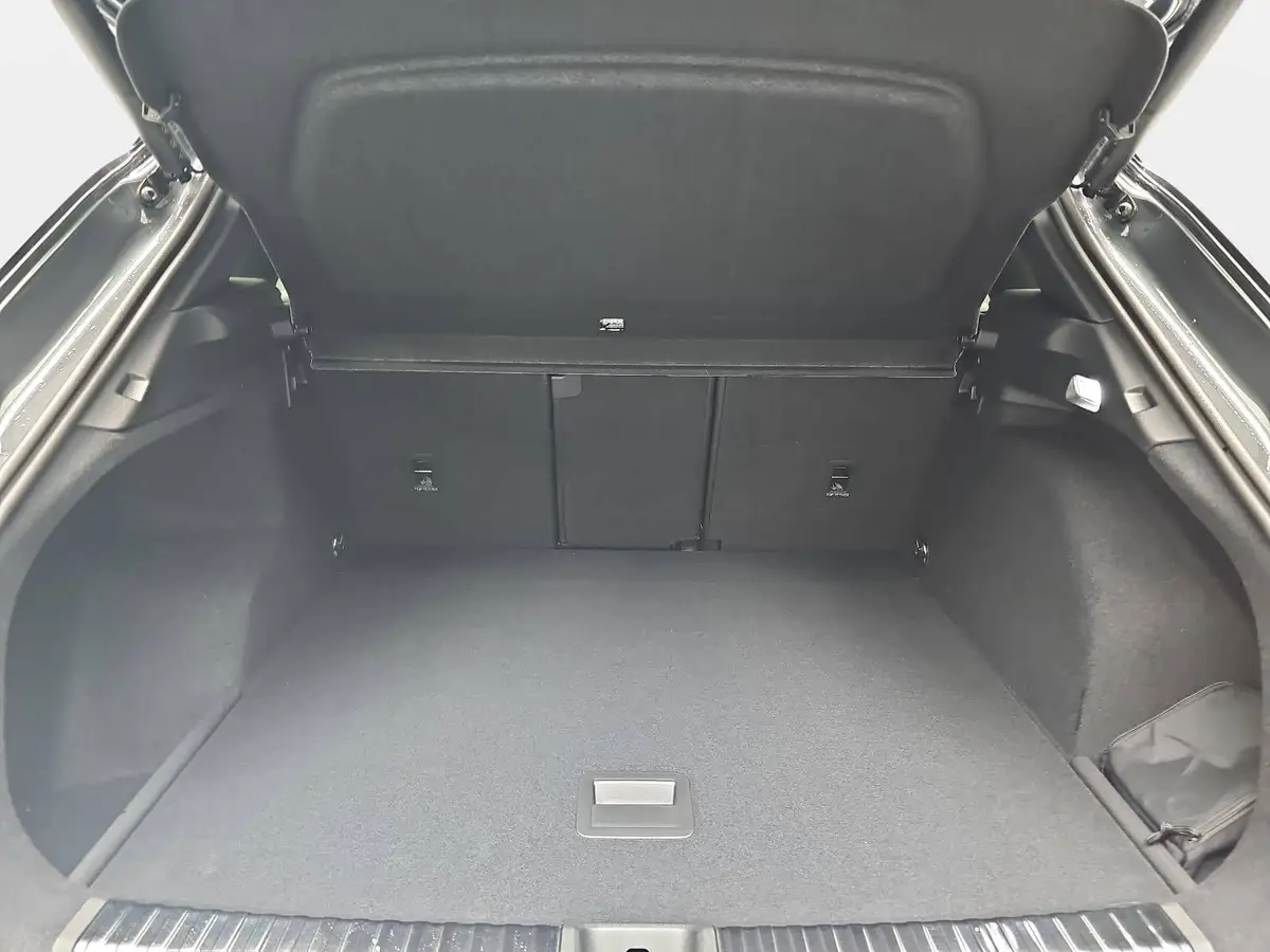 AUDI Q3 TDI S-TRONIC S-LINE NAVI LED-PLUS PANO