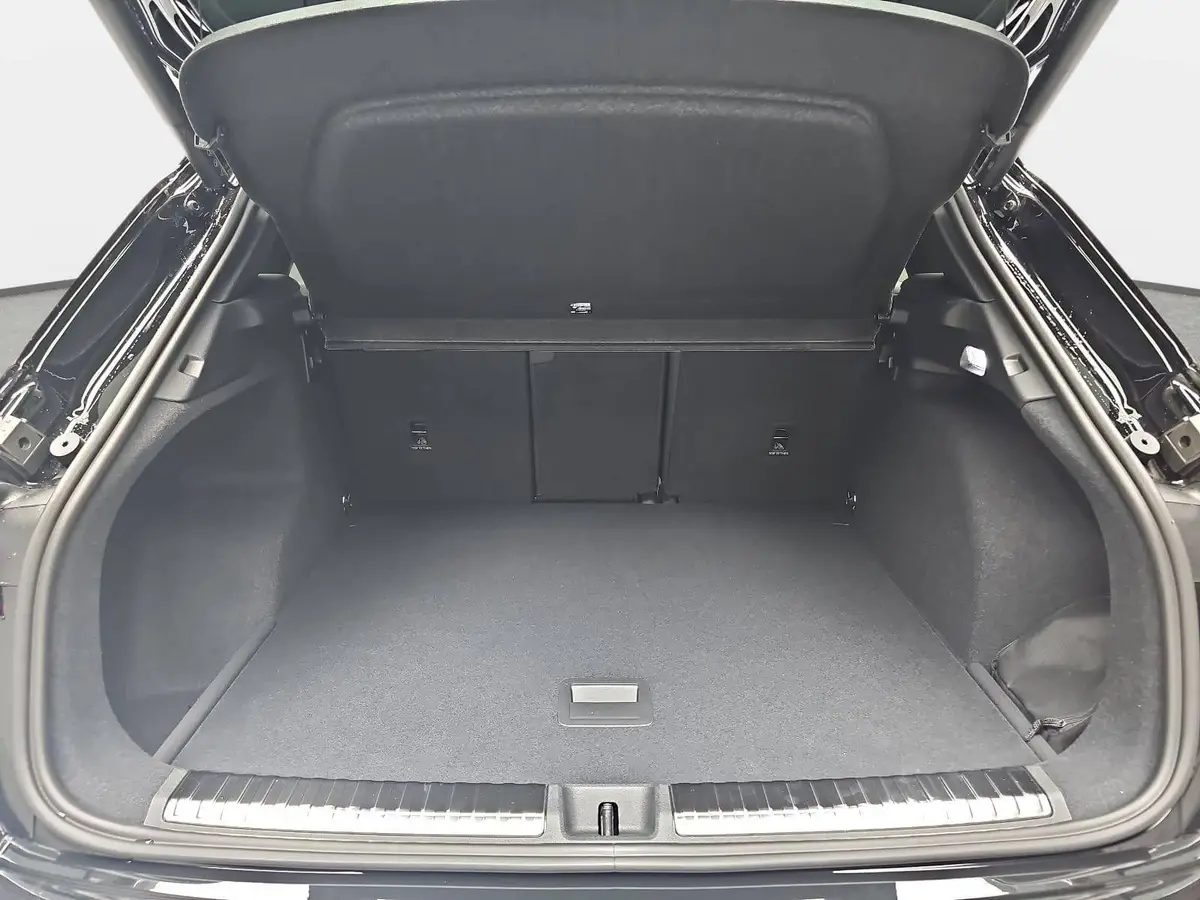 AUDI Q3 TDI S-TRONIC S-LINE NAVI LED-PLUS PANO