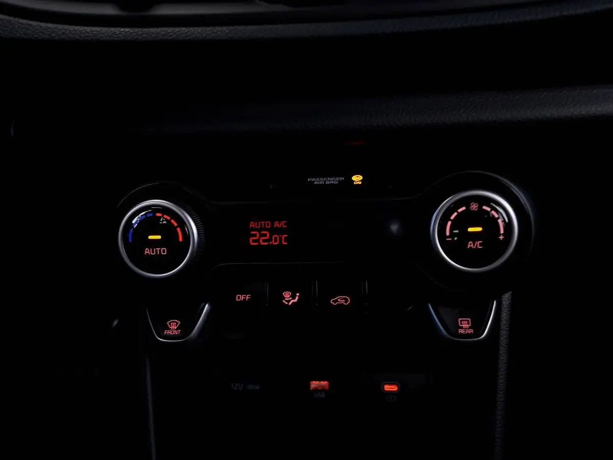 KIA PICANTO 1.0 GDI AUTO. (AMT) SPIRIT MJ26 LED SITZH. NAVI KAMERA