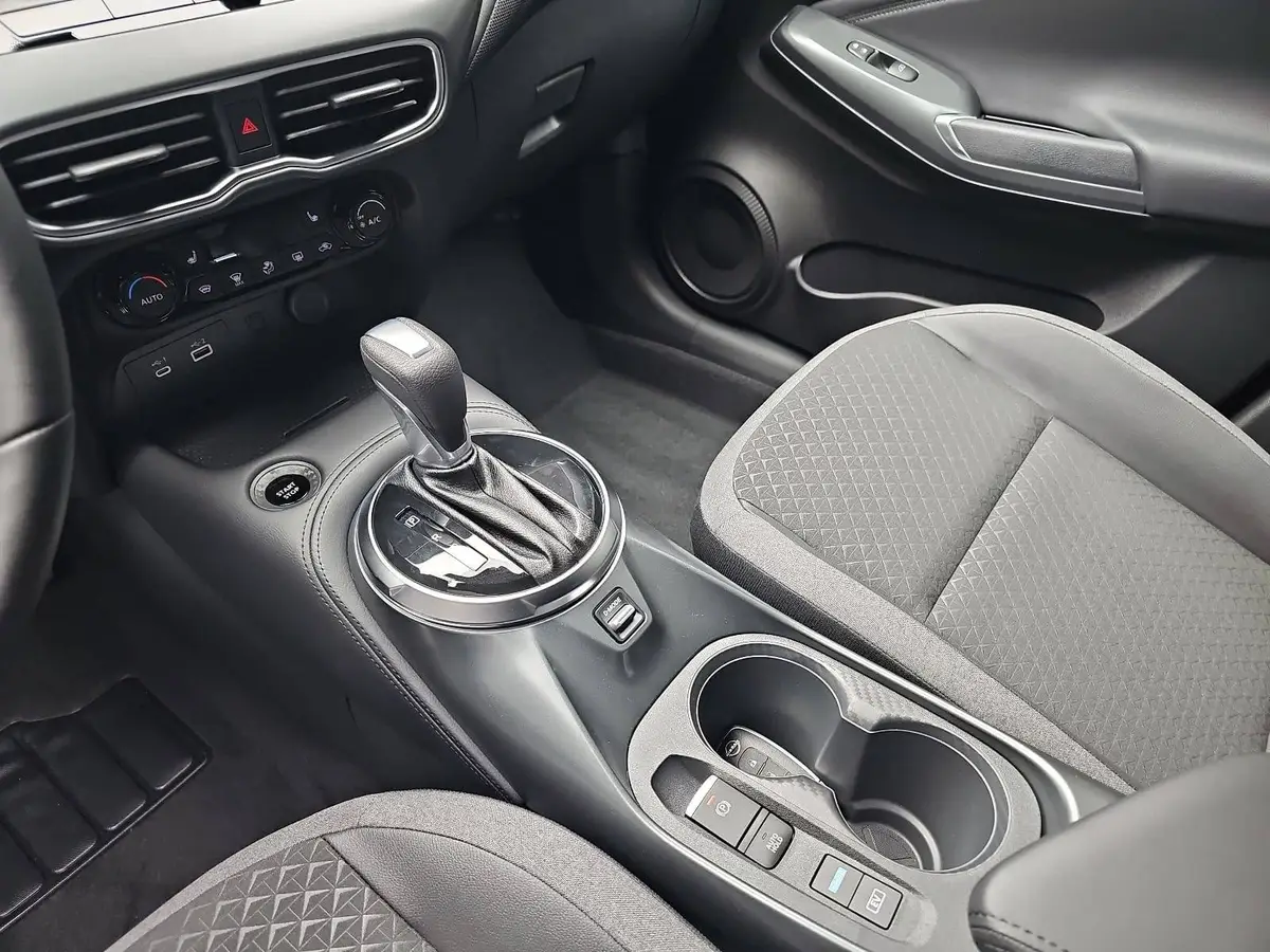 NISSAN JUKE 1.6 HYBRID AUTO. N-CONNECTA WINTER FRONTSCHEIBENHEIZUNG