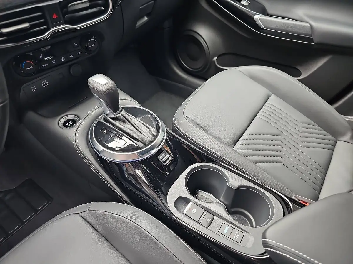 NISSAN JUKE 1.6 HYBRID AUTO. TEKNA NAVI BOSE