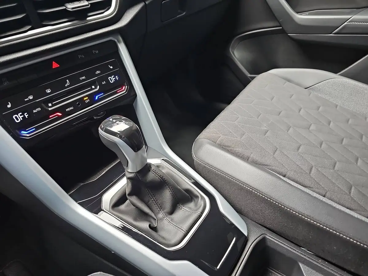 VW T-ROC 1.5 TSI DSG GOAL NAVI LED KLIMAAUTO ACC KAMERA AHK