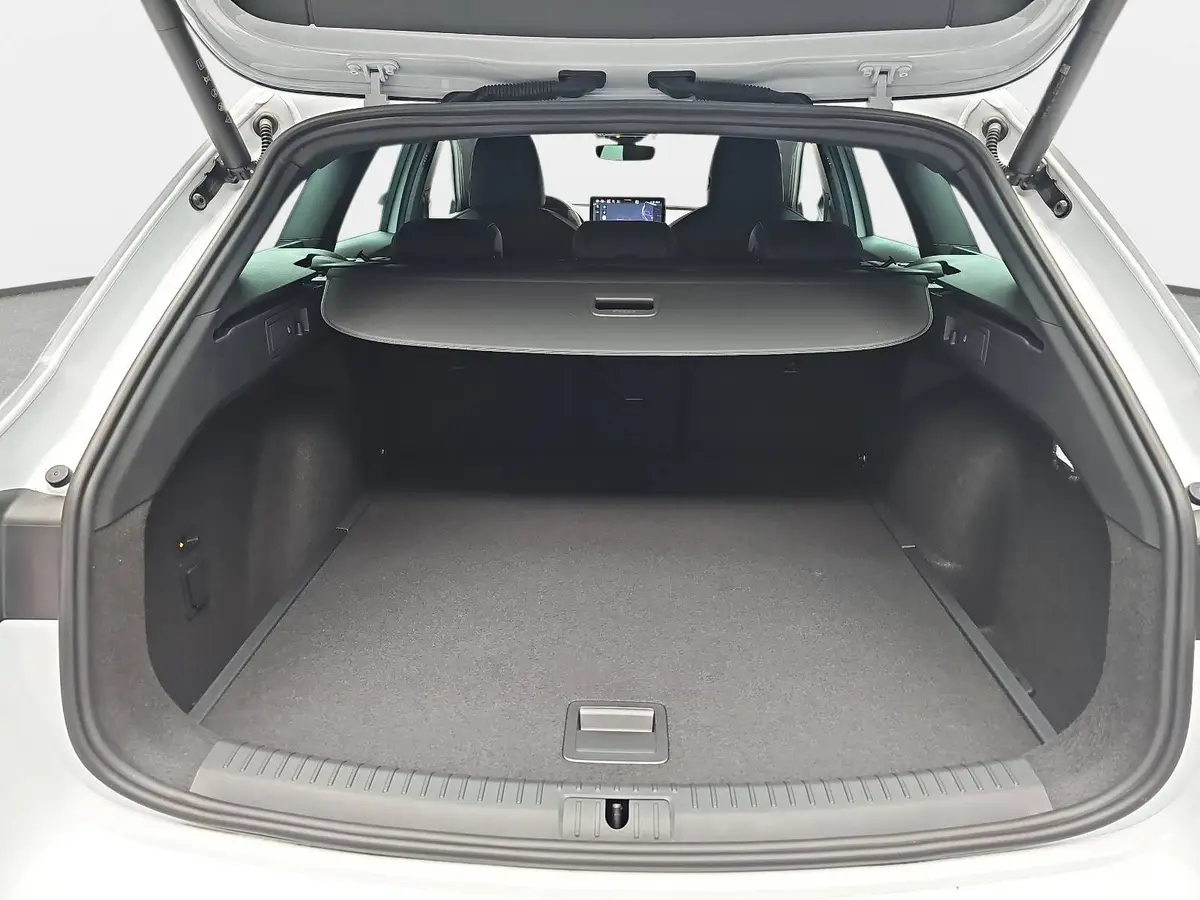 CUPRA LEON ST 1.5 ETSI DSG NAVI LED KLIMAAUTO ACC FULL-LINK KAME