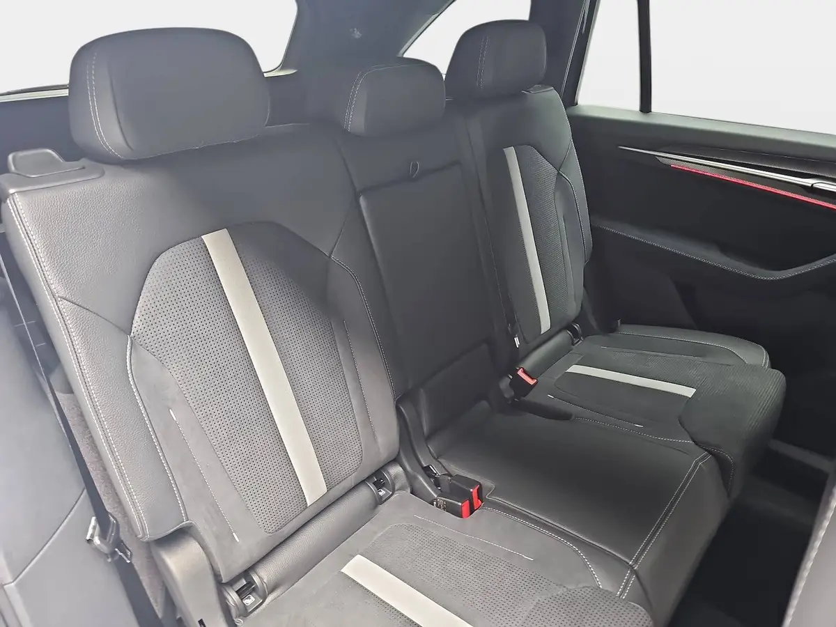 SKODA KODIAQ 2.0 TSI DSG SPORTLINE 4X4 HUD AHK