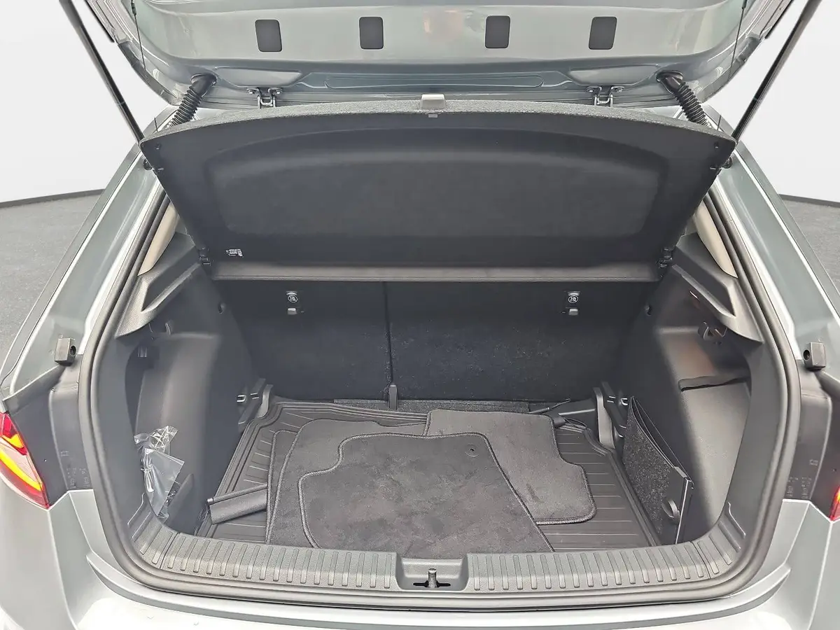 SKODA FABIA 1.0 TSI KLIMAAUTO LED SITZH. KAMERA