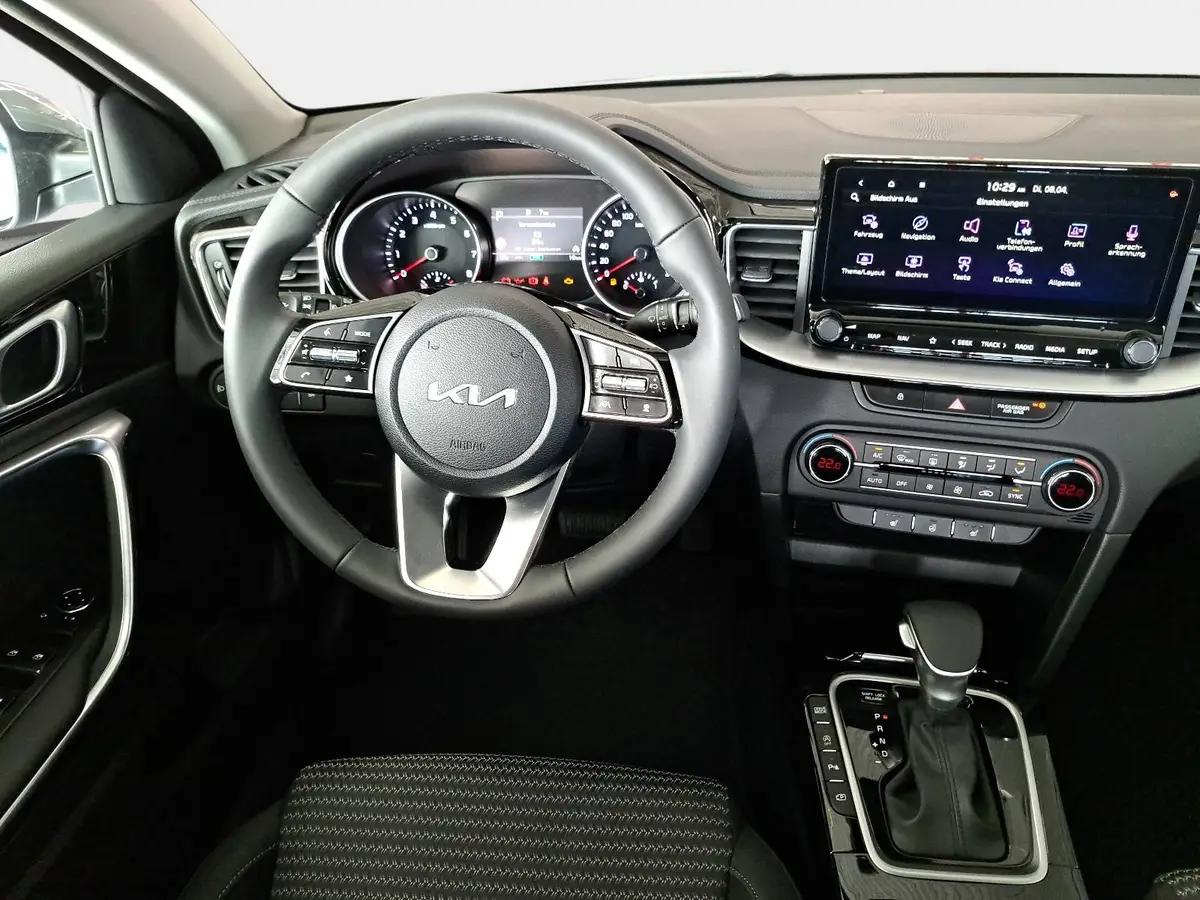 KIA CEED 1.5 T-GDI 48V DCT7 ULTIMATE EDITION