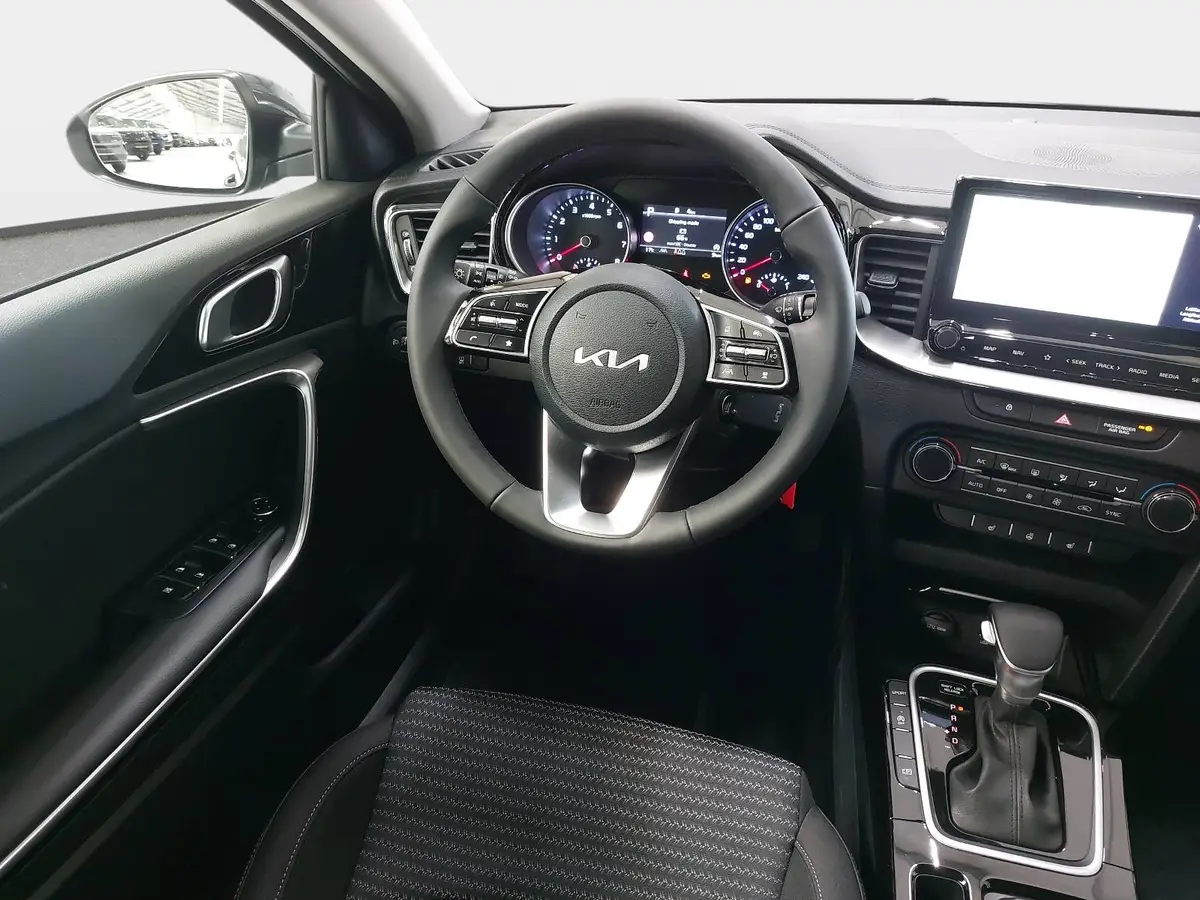 KIA CEED 1.5 T-GDI DCT7 VISION KOMFORT+ SITZH.