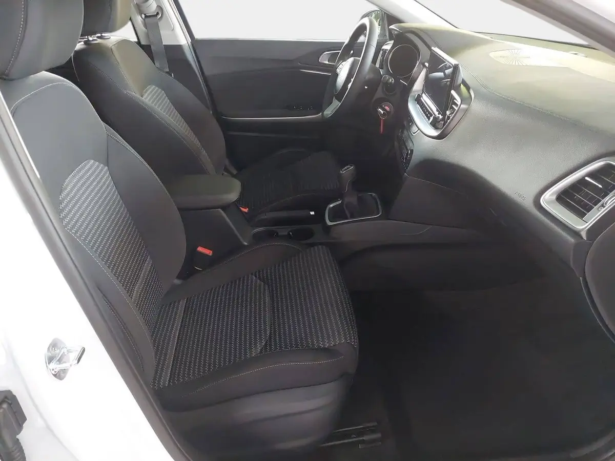 KIA XCEED 1.0 T-GDI 115 CORE MJ26 KOMFORT