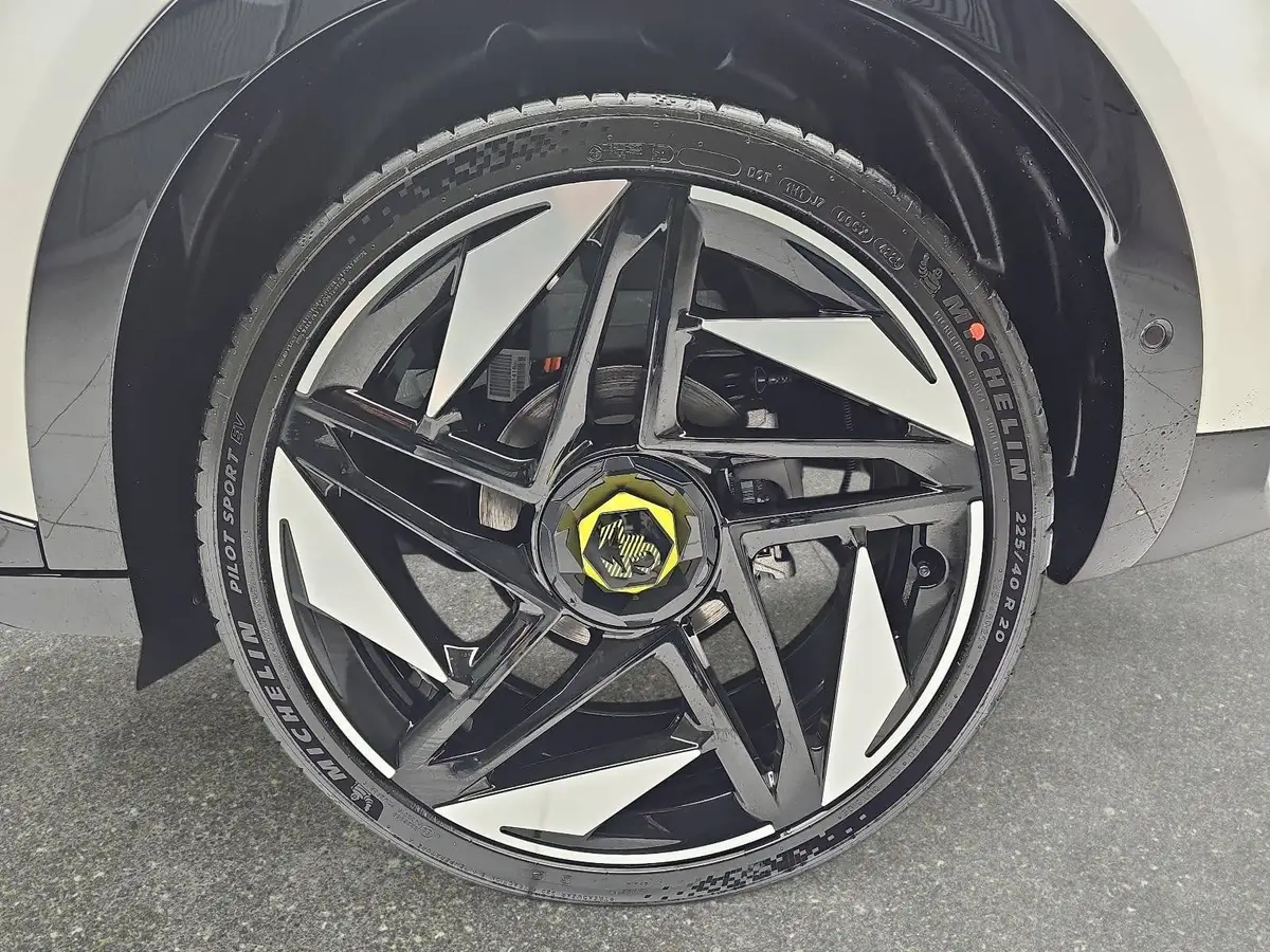 ABARTH 600E COMPETIZIONE, FÖRDERFÄHIG SOUND-GENERATOR