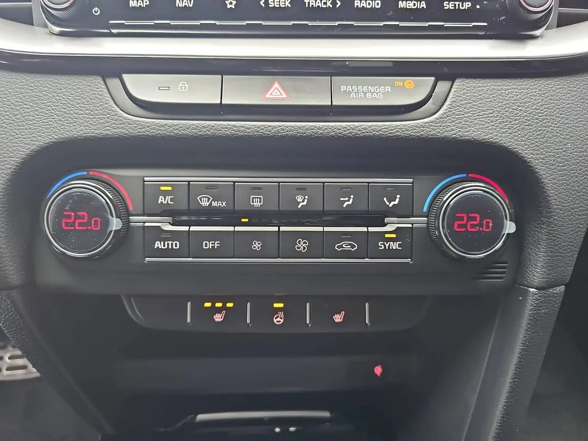 KIA XCEED 1.6 T-GDI 150 DCT GT-LINE MJ26 LEDER GLASDACH