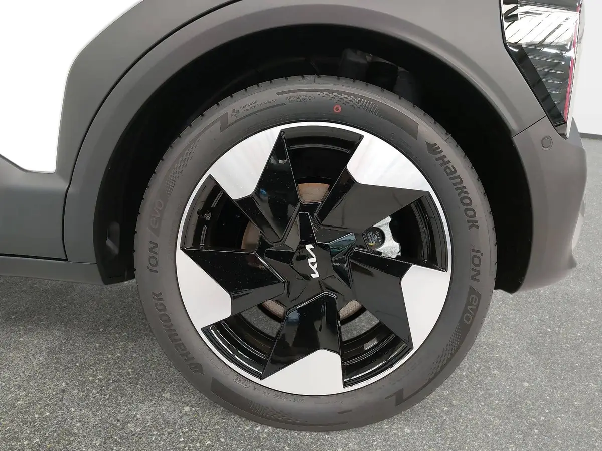 KIA EV2 61.0 KWH EARTH MJ27 4SITZE WINTER-CONNECT TECHN DRIVEWISE-PARK DESIGN