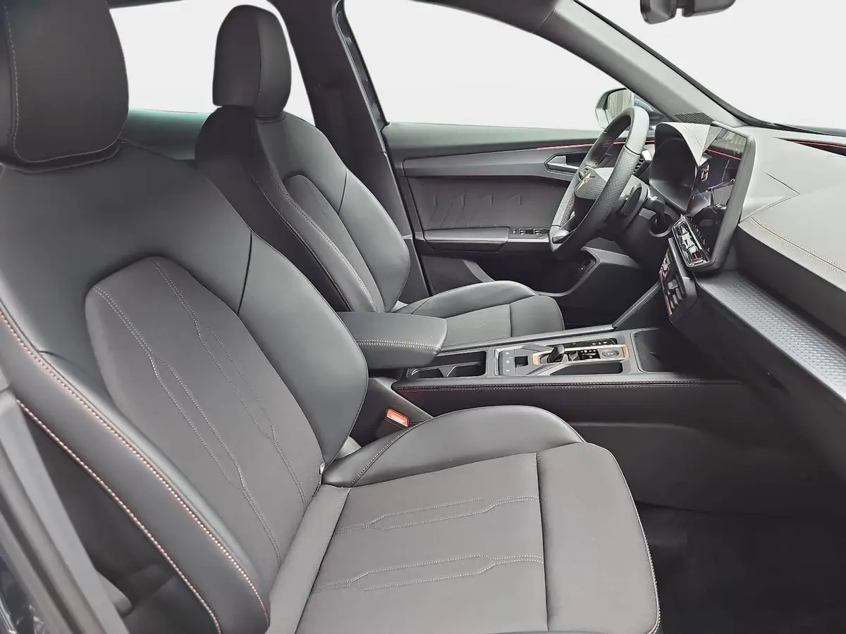 CUPRA FORMENTOR 1.5 ETSI DSG NAVI LED-MATRIX PANO EL.HECKK. ACC KA