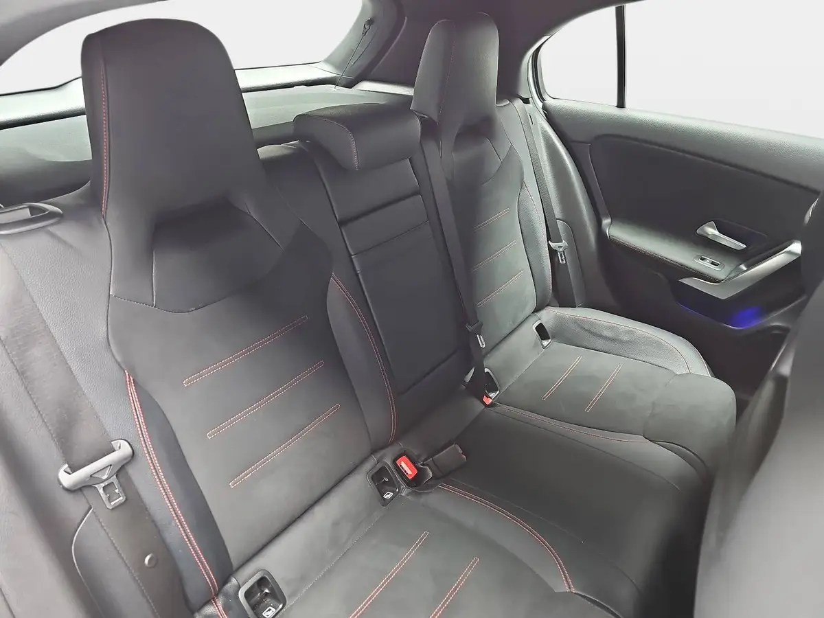 MERCEDES-BENZ A 180 DCT AMG LINE NAVI LED MBUX WINTER KAMERA LM18