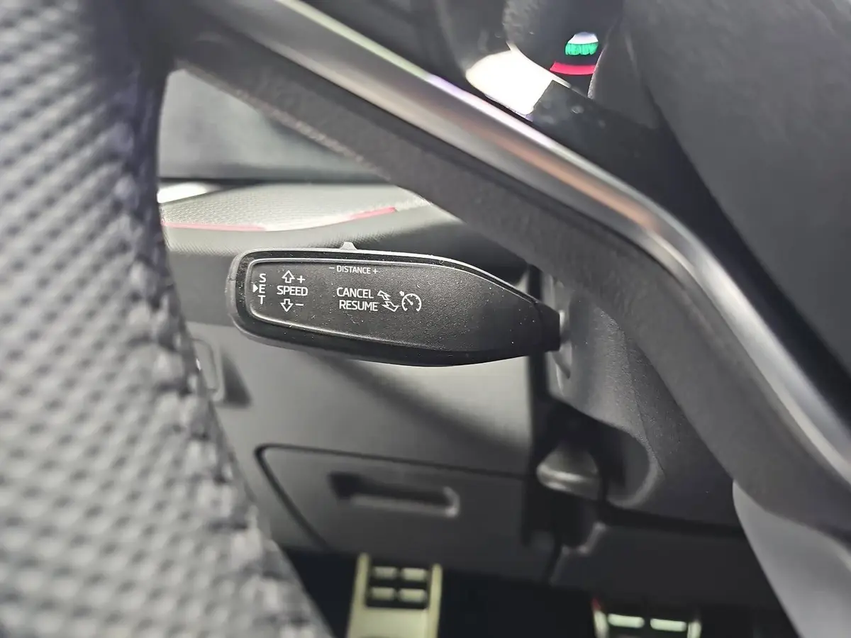 SKODA KODIAQ 1.5 TSI DSG SPORTLINE NAVI LED ACC PANO WINTER AHK