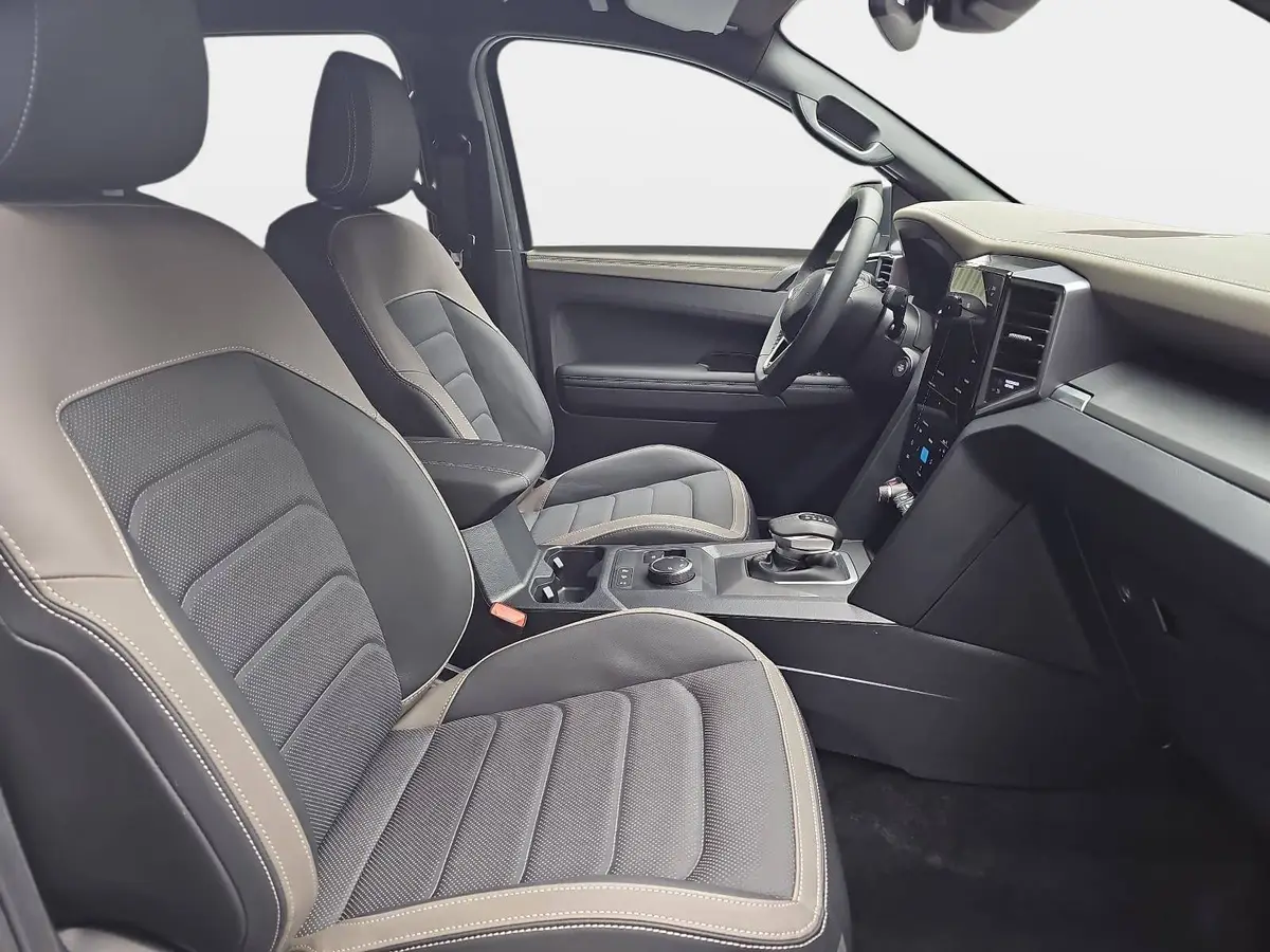 VW AMAROK 3.0 TDI AUTO. DOKA AVENTURA 4M NAVI LED AHK LM21