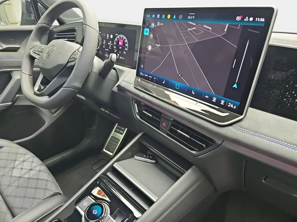 VW TIGUAN 1.5 ETSI DSG R-LINE NAVI LED PANO
