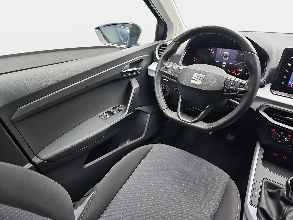 SEAT ARONA 1.0 TSI STYLE LED KLIMAAUTO PDC