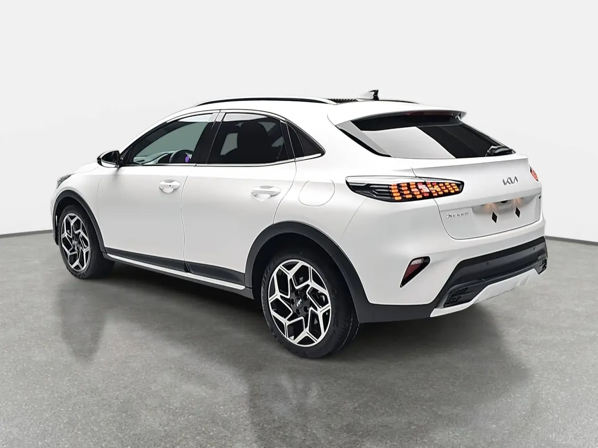 KIA XCEED 1.6 T-GDI 180 DCT GT-LINE MJ26 LEDER GLASDACH