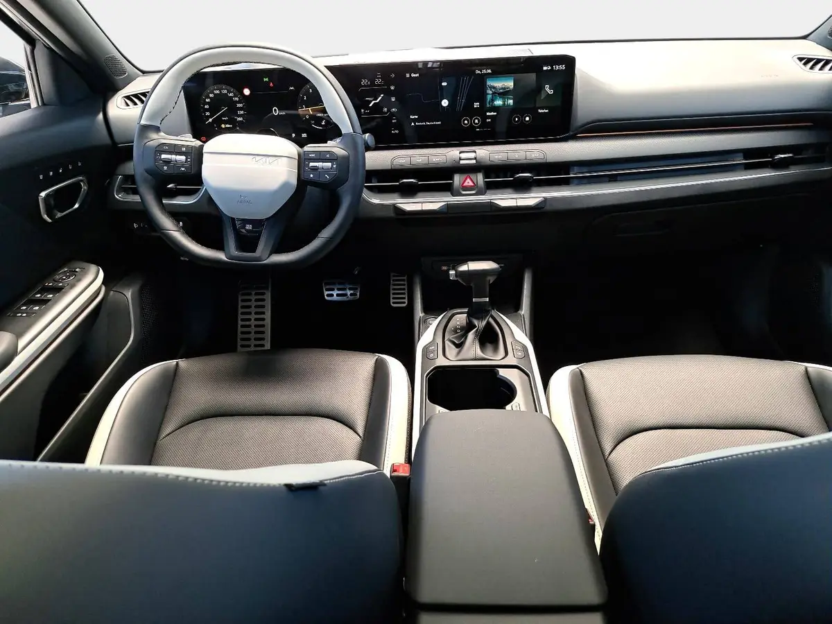 KIA K4 SW 1.6 T-GDI 180 PS DCT7 GT-LINE MJ26 DW-PARK-PRO SITZ SOUND DESIGN GLASDACH