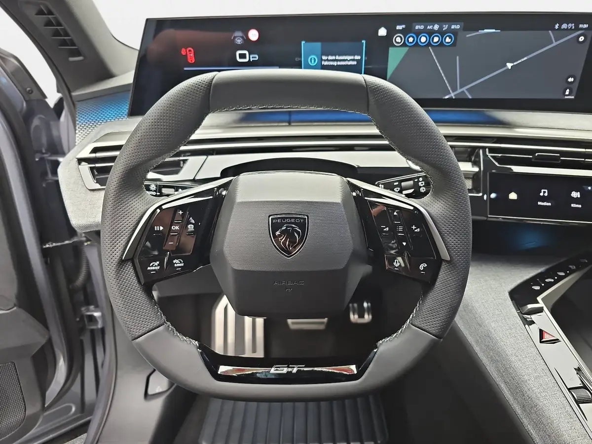 PEUGEOT 5008 1.2 HYBRID 145 E-DSC6 GT KLIMA LED 7-S DAB 360° AH