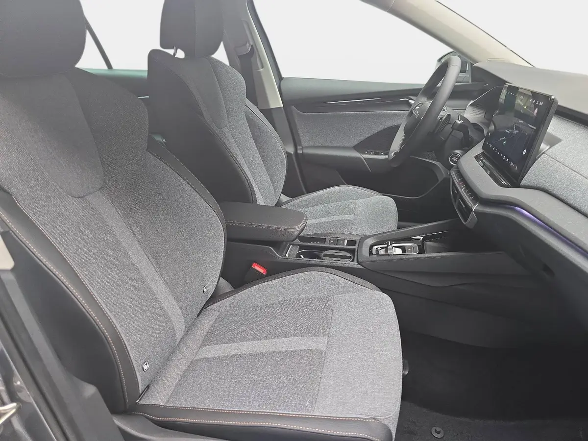 SKODA OCTAVIA COMBI 2.0 TDI DSG SELECTION NAVI LED ACC WINTER KAMERA A