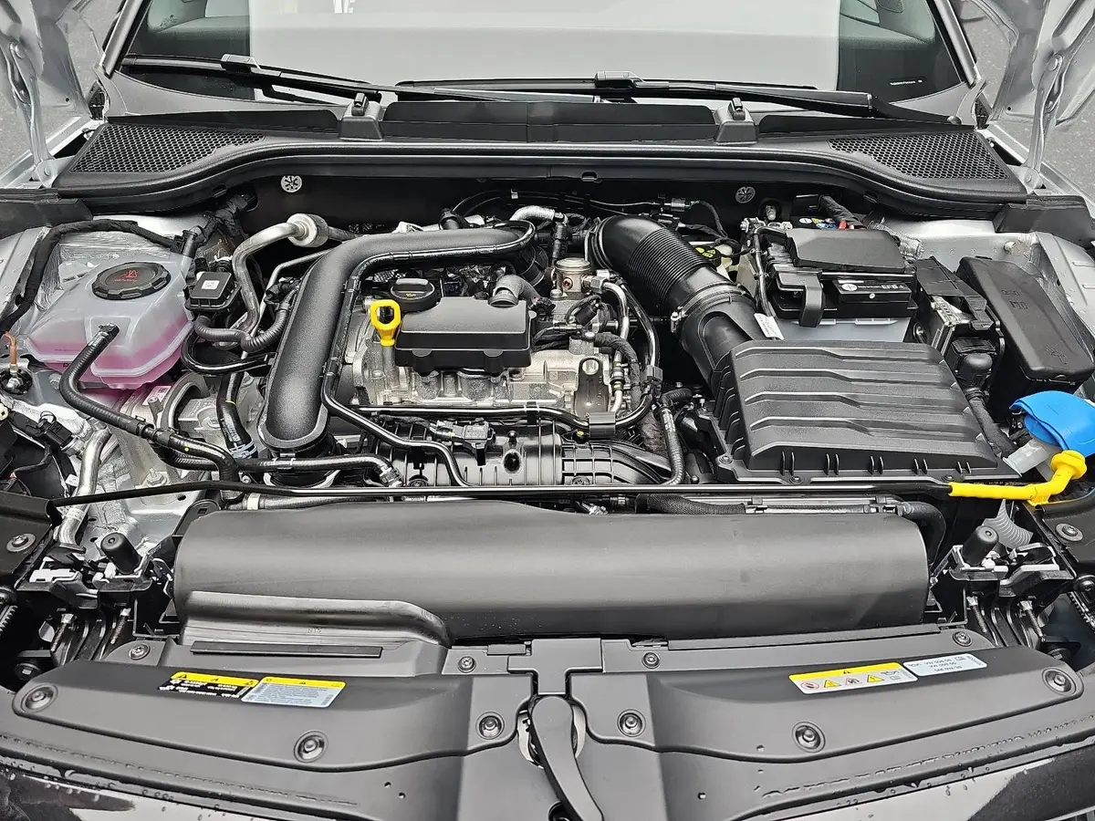 SKODA KAMIQ 1.0 TSI DSG MONTE CARLO LED PANORAMA WINTER KAMERA