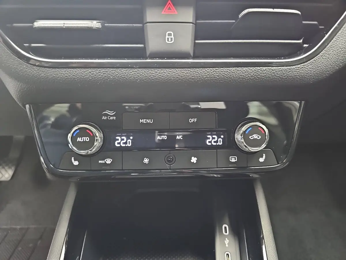 SKODA SCALA 1.0 TSI SELECTION LED KLIMAAUTO PDC