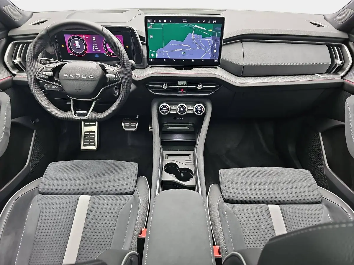 SKODA KODIAQ 2.0 TSI DSG SPORTLINE 4X4 PANO LED AHK