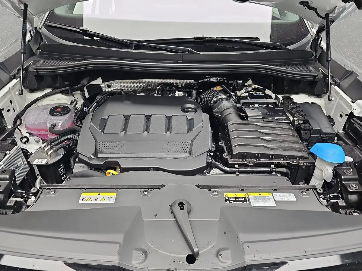 SKODA KODIAQ 2.0 TDI DSG SPORTLINE 4X4 PANO AHK