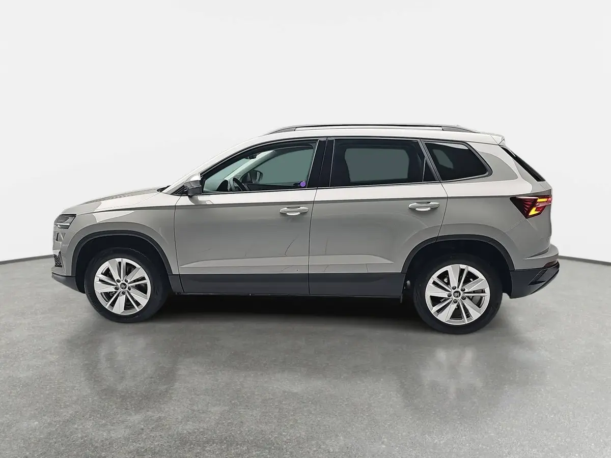 SKODA KAROQ 1.5 TSI DSG FAMILY LED KAMERA LM17