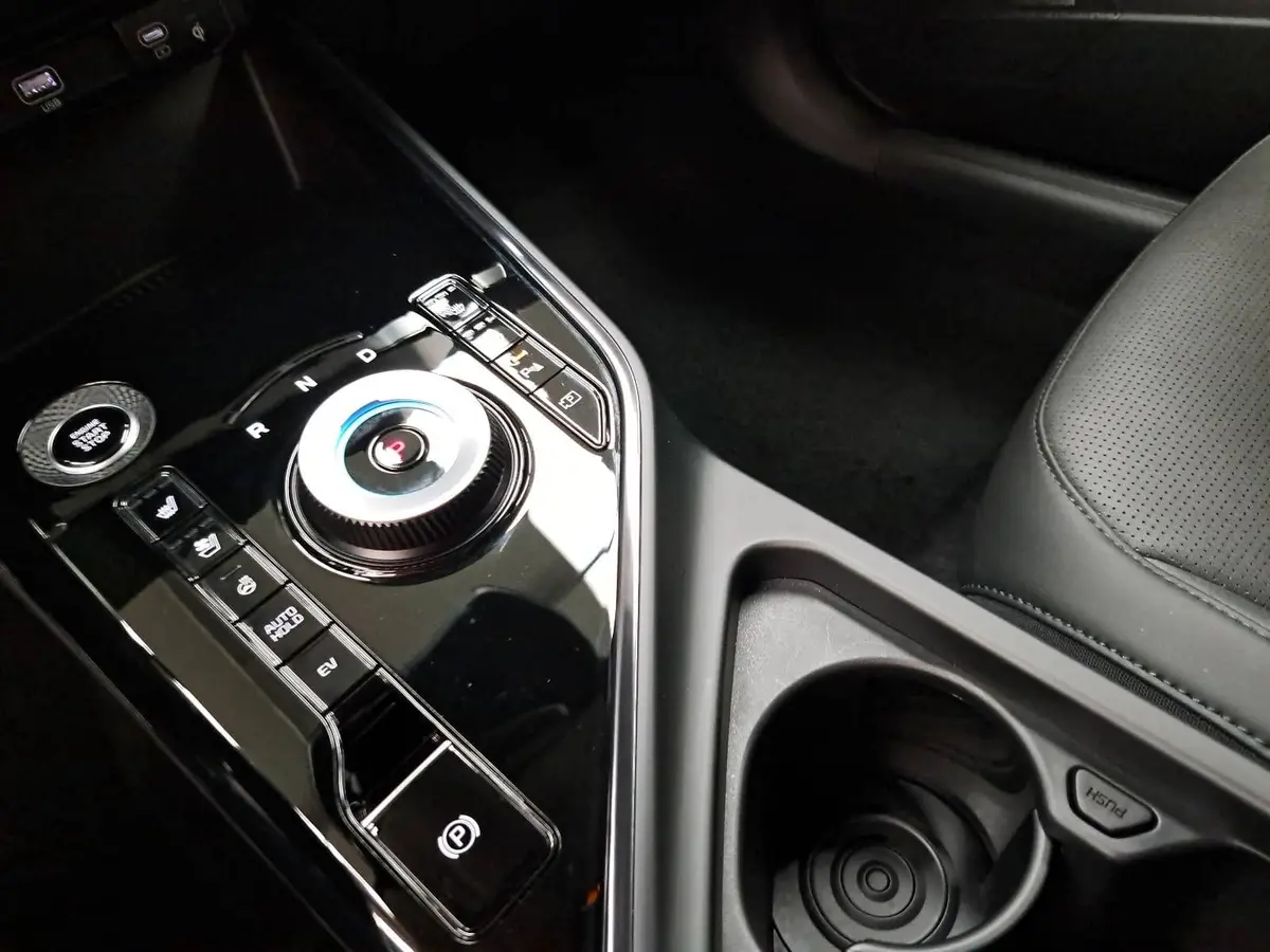 KIA NIRO 1.6 PLUG-IN HYBRID SPIRIT LED WINTER