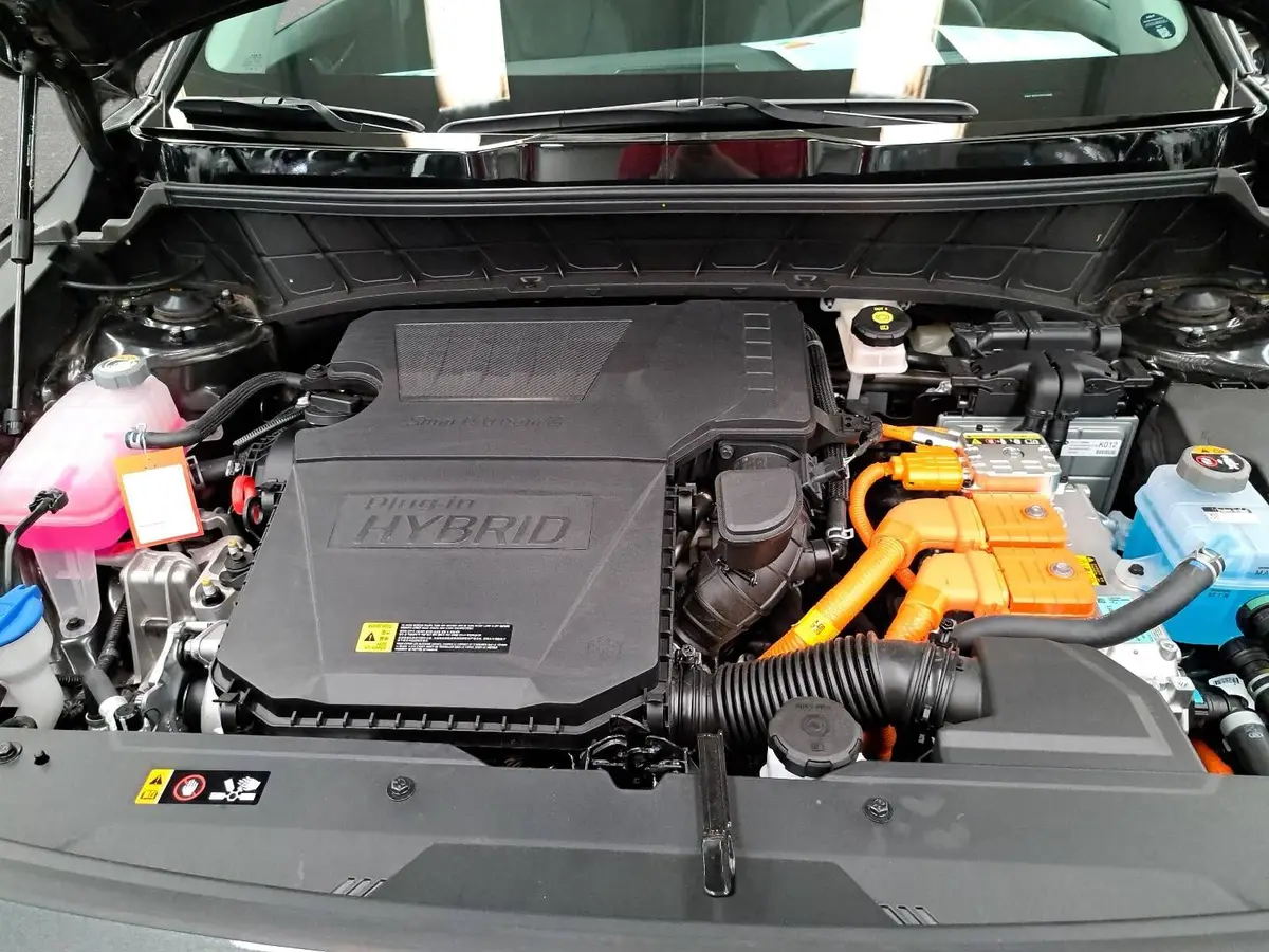 KIA NIRO 1.6 PLUG-IN HYBRID SPIRIT LED WINTER