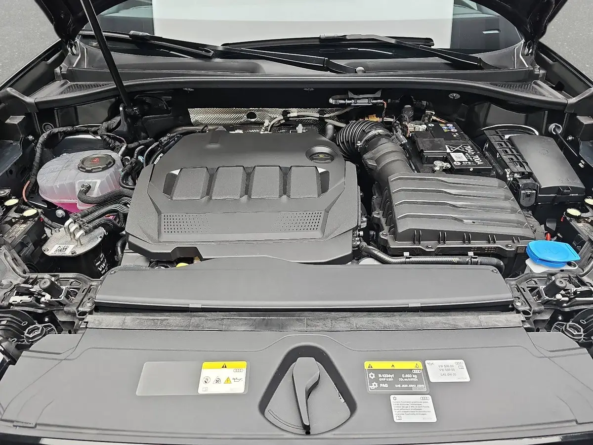 AUDI Q3 35 TDI S-TRONIC S LINE NAVI LED PANO ACC BLACK+ KA