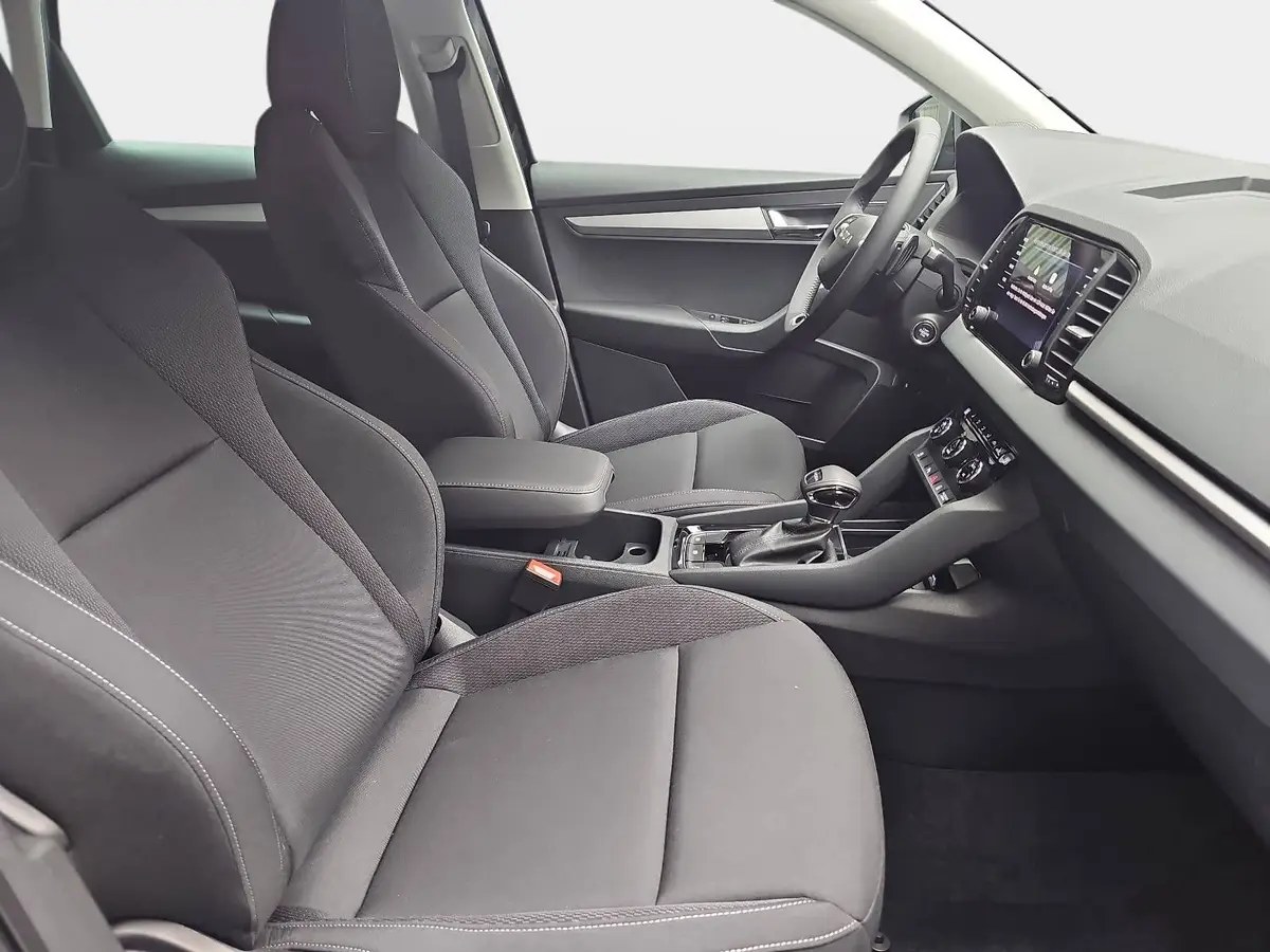 SKODA KAROQ 1.5 TSI DSG 130 JAHRE LED DAB WINTER EL.HECKKL.