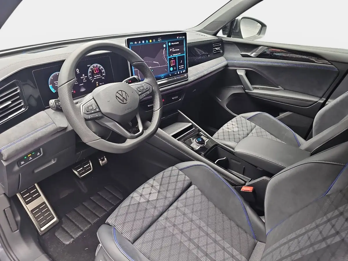 VW TIGUAN 2.0 TDI DSG R-LINE NAVI LED PANO