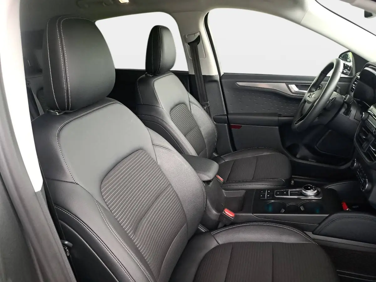FORD KUGA 2.0 ECOBLUE AUTO. AWD TITANIUM X AHK NAVI LED KAME