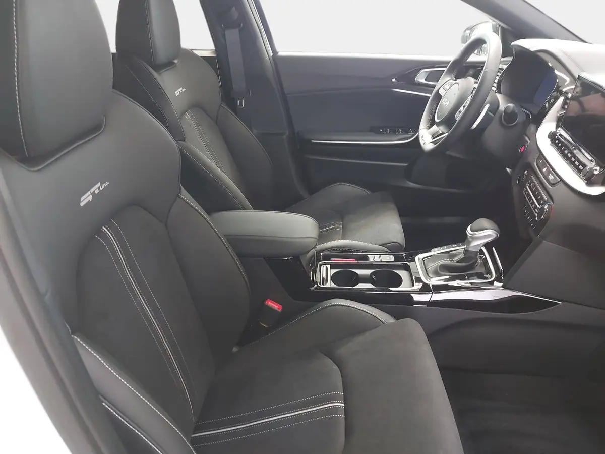 KIA XCEED 1.6 T-GDI 180 DCT GT-LINE MJ26 LEDER GLASDACH