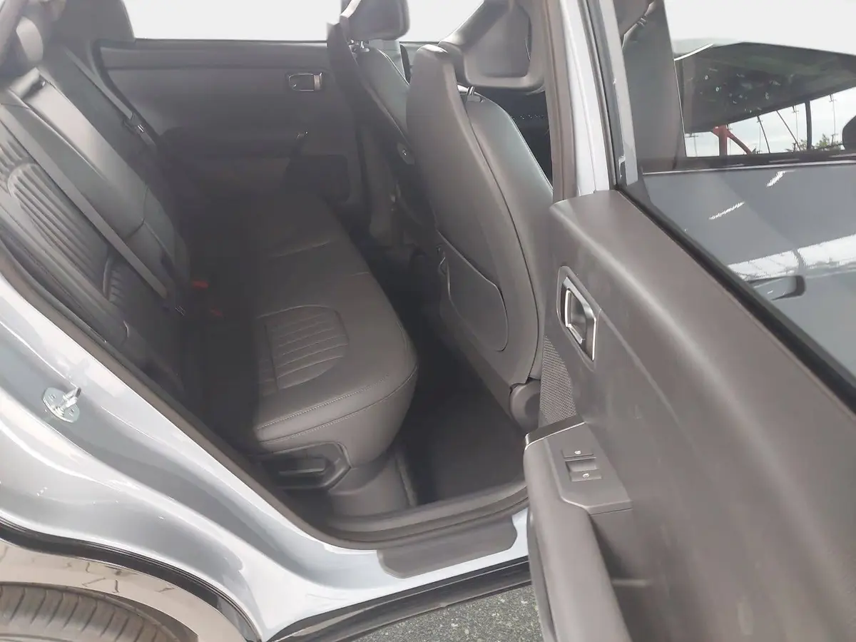 KIA SELTOS 1.6 T-GDI AWD DCT X-LINE MJ27