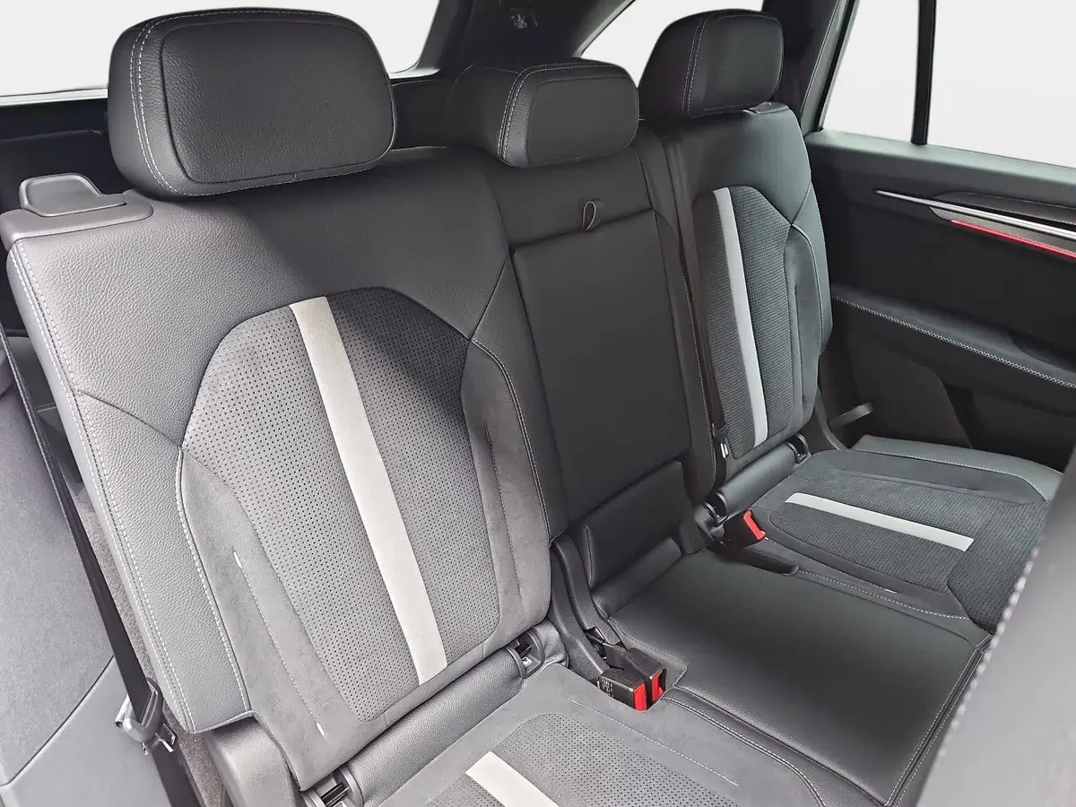 SKODA KODIAQ 1.5 DSG SPORTLINE NAVI LED ACC WINTER KAMERA AHK L